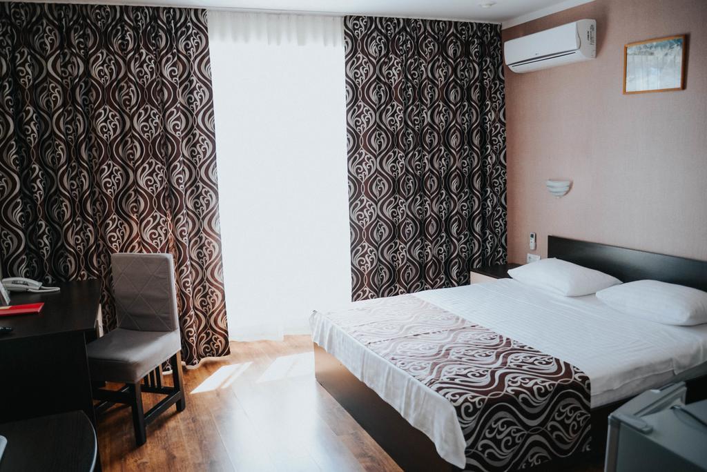 Sayanogorsk Hotel Zewnętrze zdjęcie